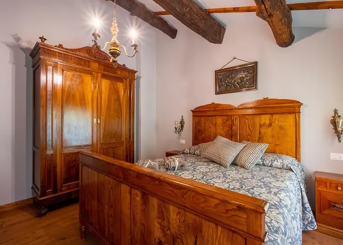 Antica Rinaldo Apartment